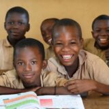 学校に通えない子ども、600万人増のおそれ 教育分野への資金拠出32億米ドル減少 ユニセフ訴え「教育は最良の投資」 【プレスリリース】